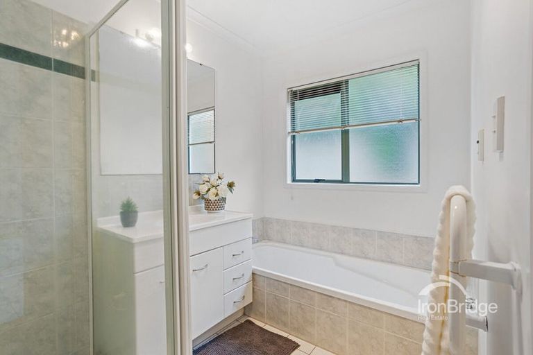 Photo of property in 22 San Pedro Place, Henderson, Auckland, 0612