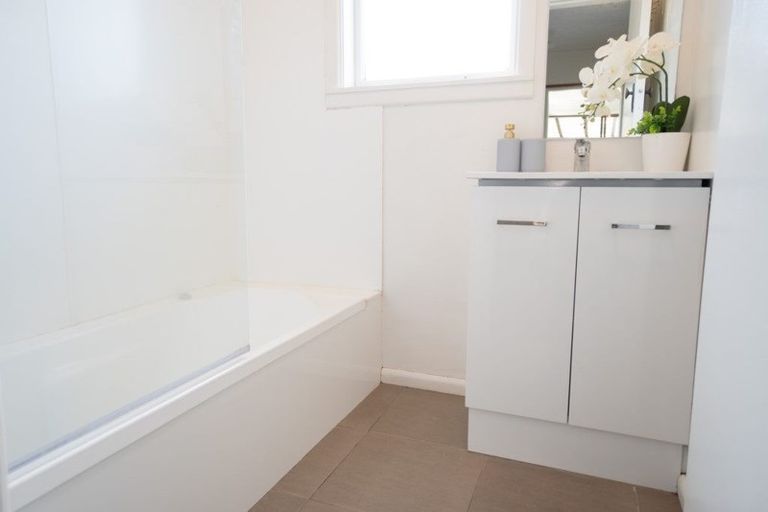 Photo of property in 1/16 Springhill Street, Avonhead, Christchurch, 8042