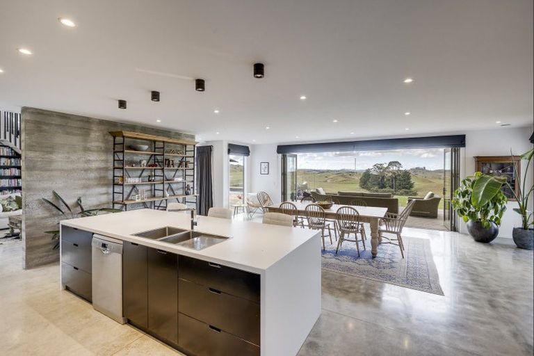Photo of property in 1232 Taihape Road, Sherenden, Hastings, 4179
