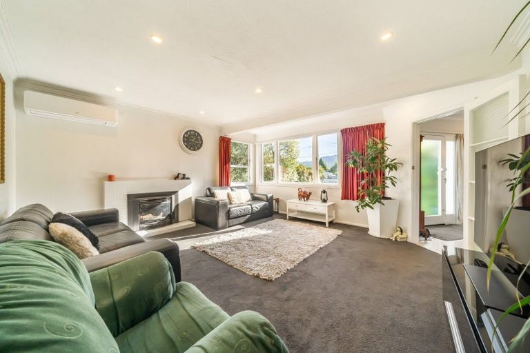 Photo of property in 6 Routley Crescent, Elderslea, Upper Hutt, 5018