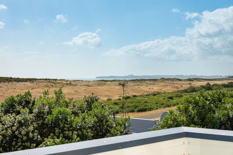 Photo of property in 1338 Papamoa Beach Road, Papamoa Beach, Papamoa, 3118