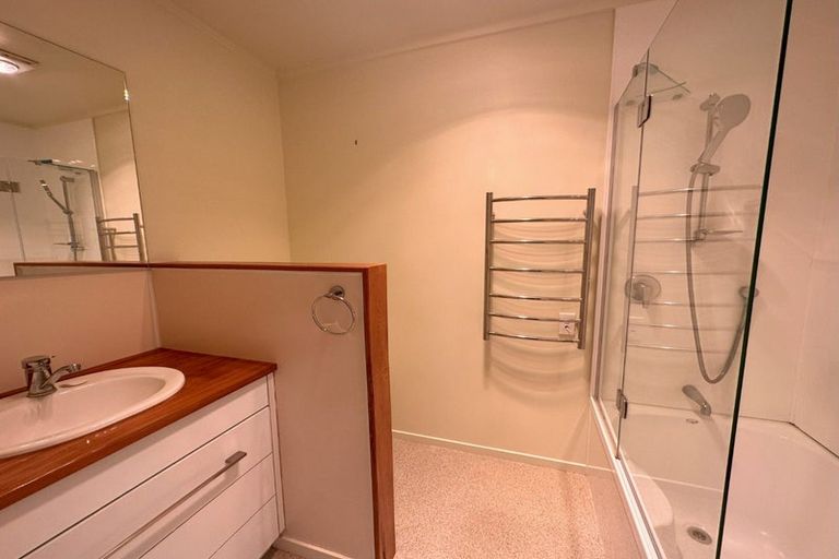 Photo of property in 17 Harbour View Road, Onerahi, Whangarei, 0110