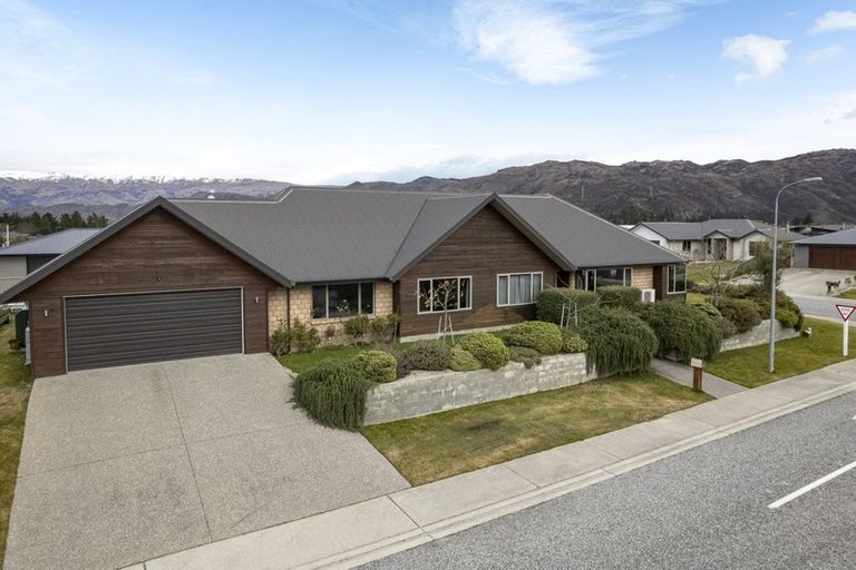 Photo of property in 2 Elizabeth Place, Clyde, 9330