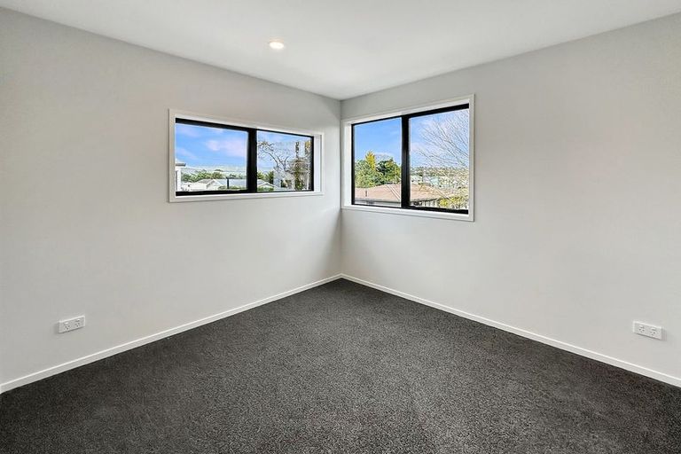 Photo of property in 38 Whati Lane, Henderson, Auckland, 0612