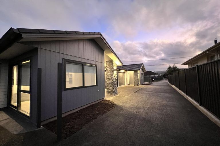 Photo of property in 15b Fraser Crescent, Elderslea, Upper Hutt, 5018