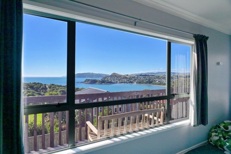 Photo of property in 107 Tireti Road, Titahi Bay, Porirua, 5022