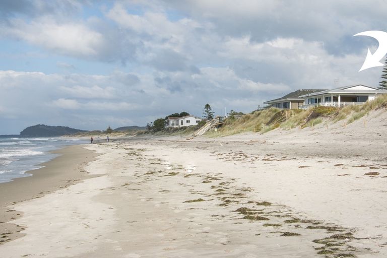 Photo of property in 51 Bway Road, Waihi Beach, 3611