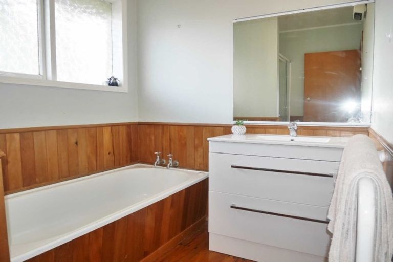 Photo of property in 85 Oakhampton Street, Hornby, Christchurch, 8042