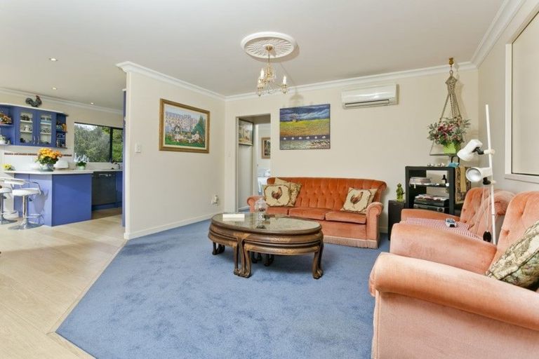 Photo of property in 1a Lake Road, Northcote, Auckland, 0627