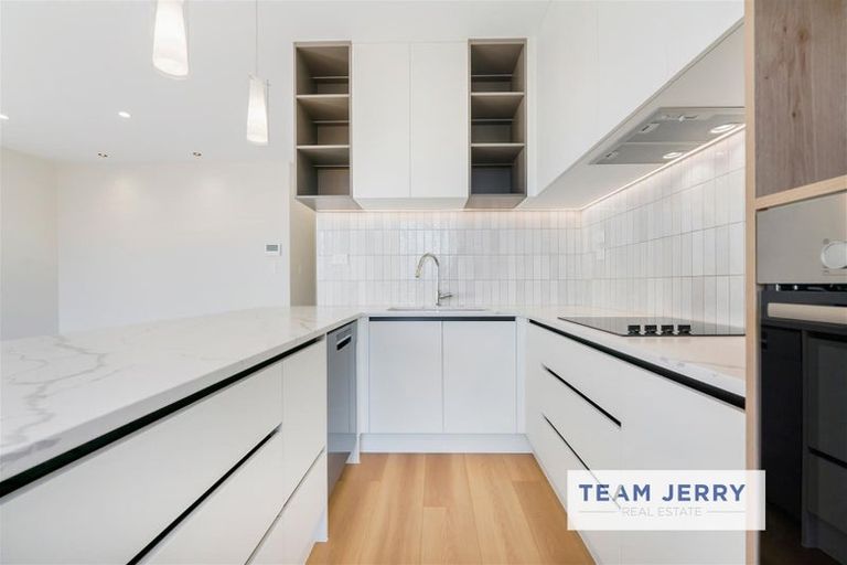 Photo of property in 5 Puihi Crescent, Massey, Auckland, 0614