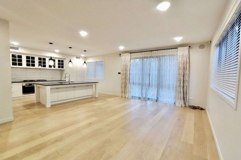 Photo of property in 74 Harrowglen Drive, Northcross, Auckland, 0630