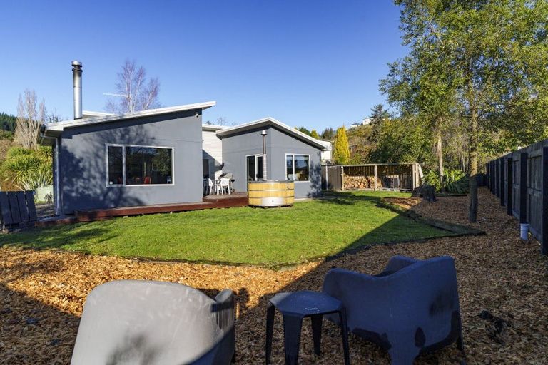 Photo of property in 3 Goodwin Street, Waihola, Milton, 9073