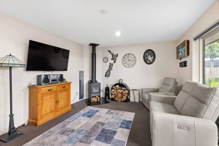 Photo of property in 40a Mackworth Street, Woolston, Christchurch, 8062