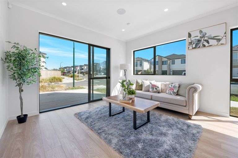 Photo of property in 53 Ksenia Drive, Flat Bush, Auckland, 2019