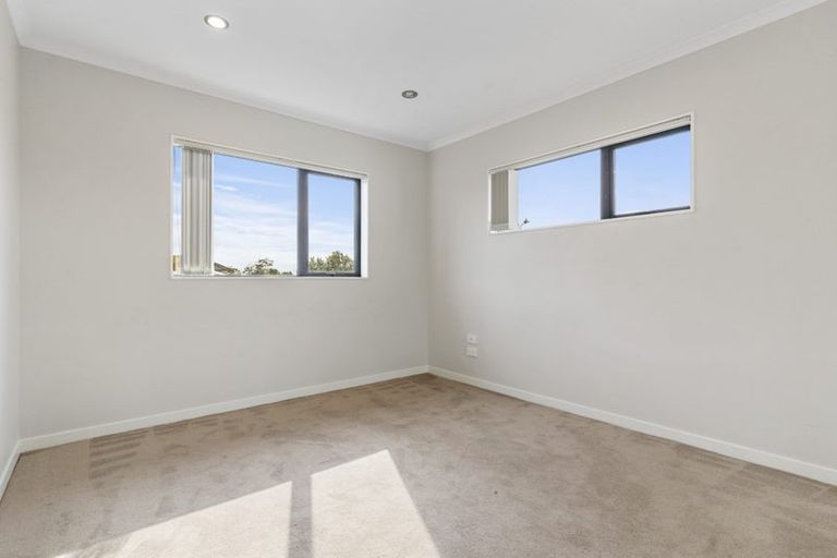 Photo of property in 88 Keri Vista Rise, Papakura, 2110