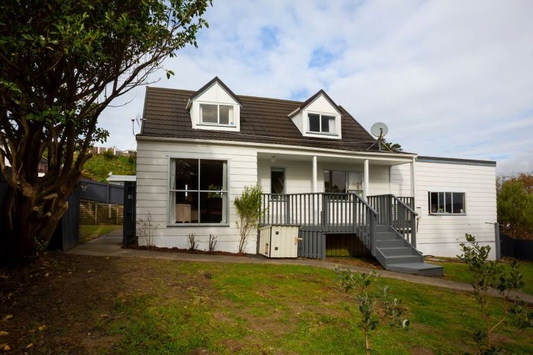 Photo of property in 11 Adventure Drive, Whitby, Porirua, 5024