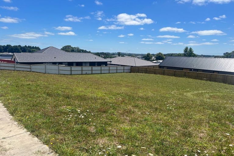 Photo of property in 42 Kerr Crescent, Patumahoe, 2679