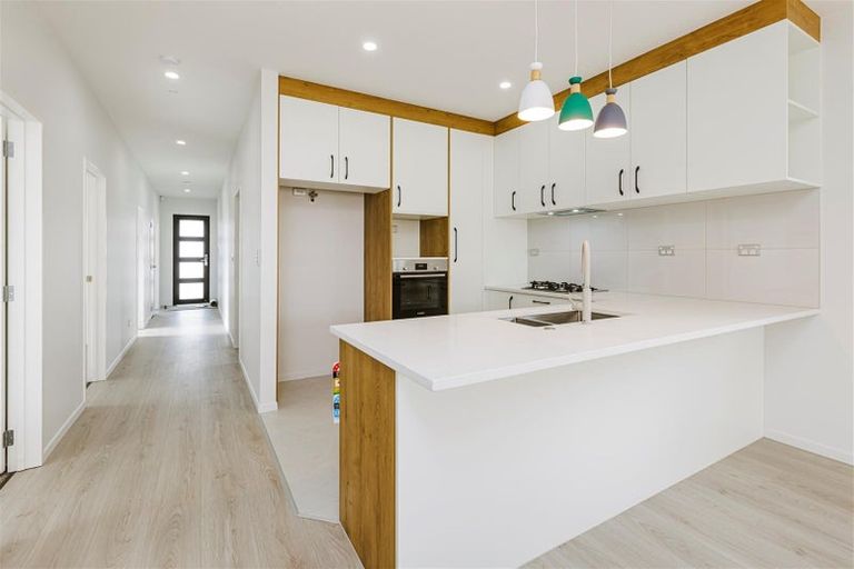 Photo of property in 38 Hari Road, Karaka, 2113