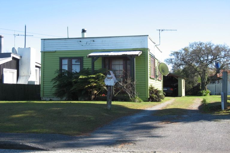 Photo of property in 117 Hoffman Street, Hokitika, 7810