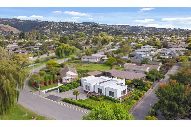 Photo of property in 218 Riverlaw Terrace, Saint Martins, Christchurch, 8022