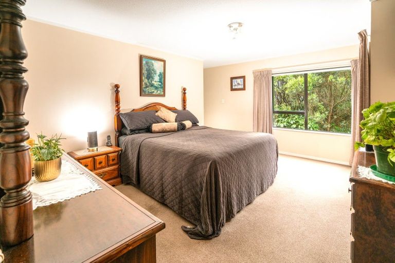 Photo of property in 91 Woodman Drive, Tawa, Wellington, 5028