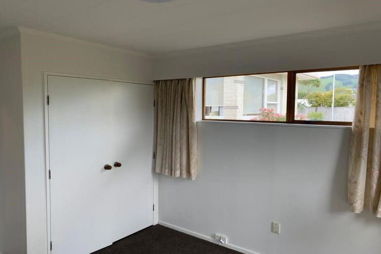 Photo of property in 13 Oriwa Street, Waikanae, 5036