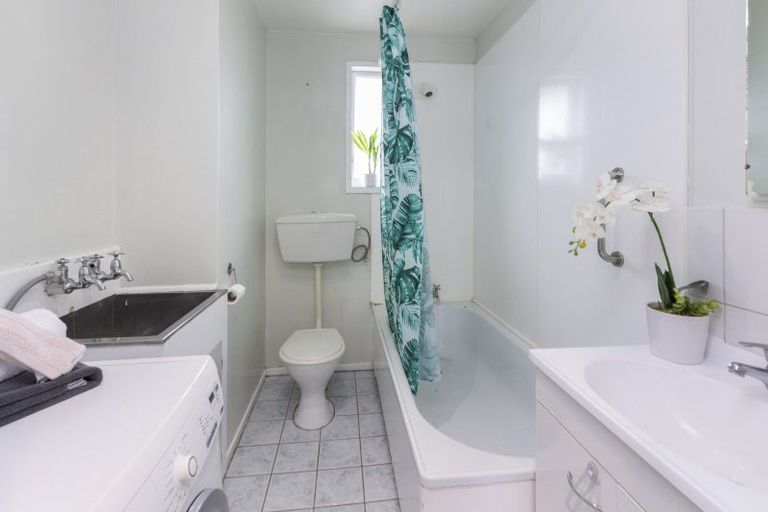 Photo of property in 1/32 Kinloch Street, St Albans, Christchurch, 8014