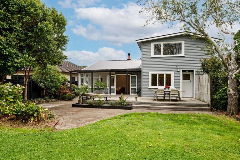 Photo of property in 71 Hautana Street, Woburn, Lower Hutt, 5010
