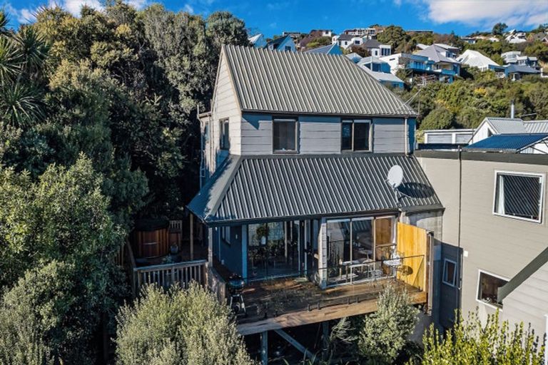 Photo of property in 8 Hobday Lane, Mount Pleasant, Christchurch, 8081