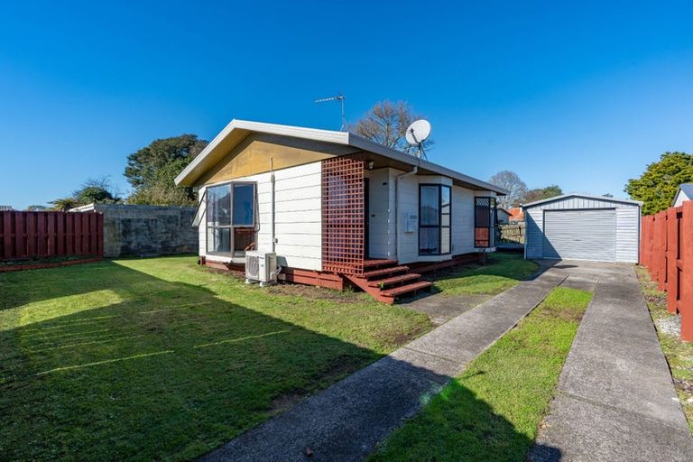 Photo of property in 16 Tranmere Road, Fairfield, Hamilton, 3214