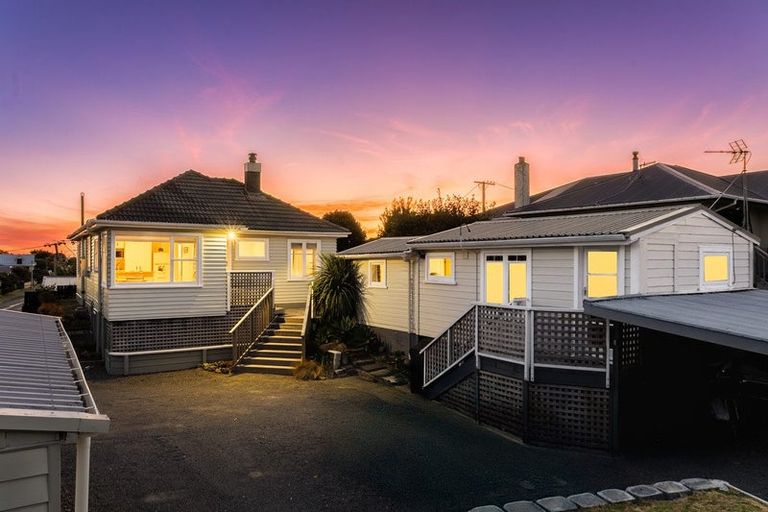 Photo of property in 71 Golf Road, Paraparaumu Beach, Paraparaumu, 5032