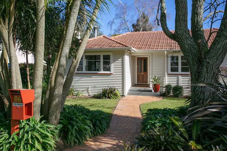 Photo of property in 86 Hall Street, Cambridge, 3434