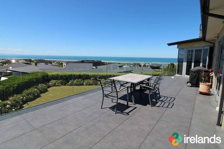 Photo of property in 116 Glenstrae Road, Redcliffs, Christchurch, 8081