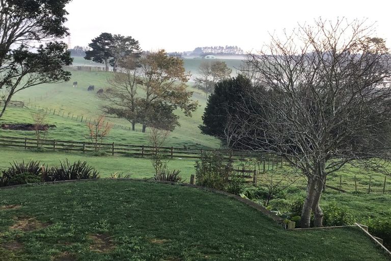Photo of property in 129 Woodhouse Road, Patumahoe, Pukekohe, 2679