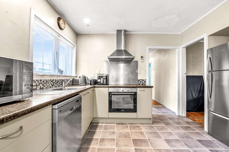 Photo of property in 37 Turner Drive, Western Heights, Rotorua, 3015