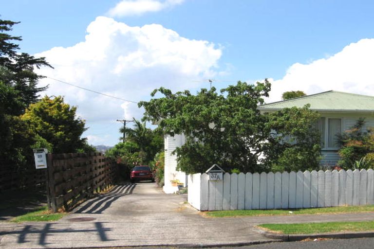 Photo of property in 37a Gilliam Street, New Lynn, Auckland, 0600