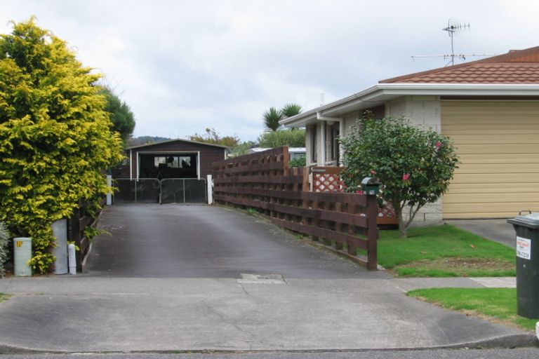 Photo of property in 70 Kapanui Road, Waikanae, 5036