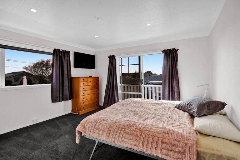 Photo of property in 36 Tawhiti Road, Hawera, 4610