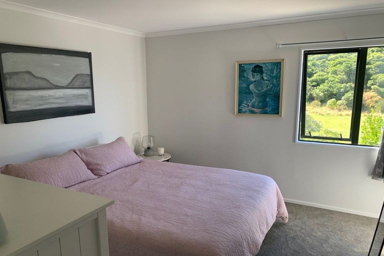 Photo of property in 2/19 Onslow Road, Khandallah, Wellington, 6035