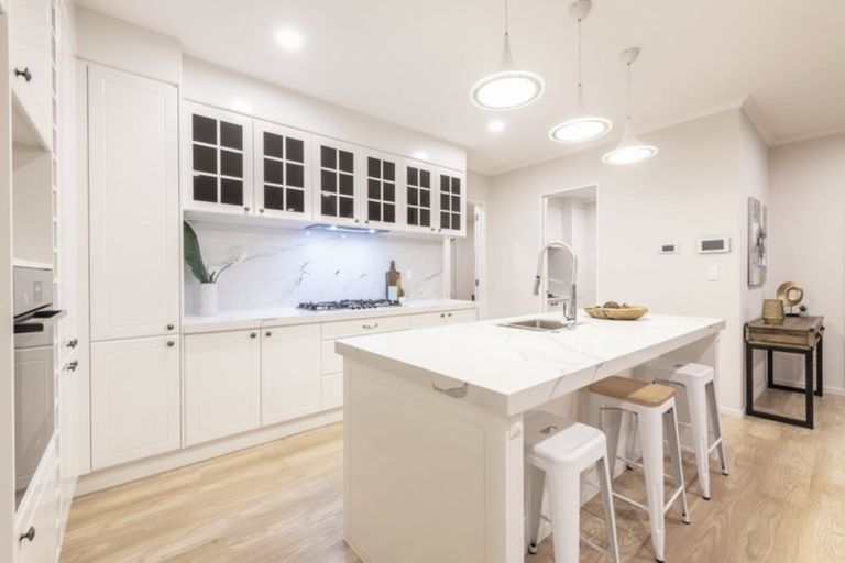 Photo of property in 30 Carrickdawson Drive, Flat Bush, Auckland, 2019