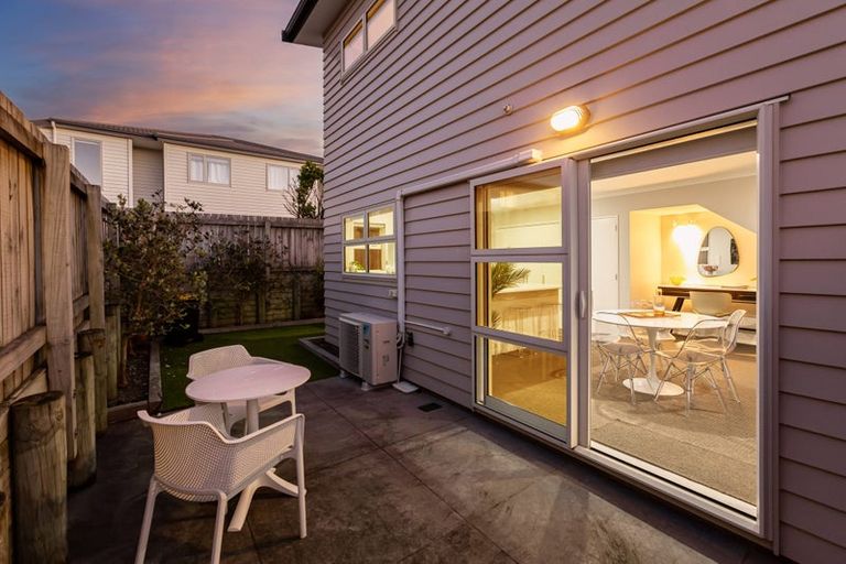 Photo of property in 184 Mark Avenue, Grenada Village, Wellington, 6037