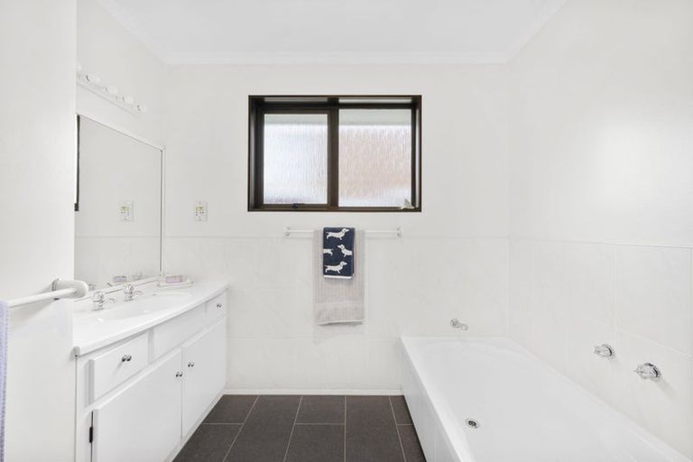 Photo of property in 11 Virginia Grove, Brooklyn, Wellington, 6021