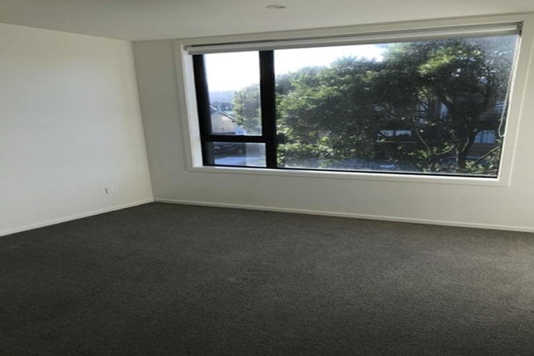 Photo of property in 11b Cuba Street, Petone, Lower Hutt, 5012
