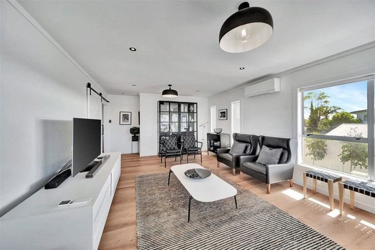 Photo of property in 45a View Road, Campbells Bay, Auckland, 0630