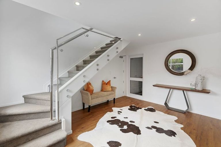 Photo of property in 21 Lawson Creek Street, Massey, Auckland, 0614