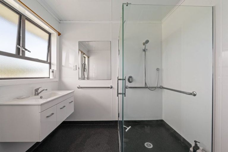 Photo of property in 82 High Street, Eltham, 4322