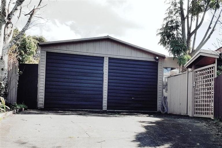 Photo of property in 98 Glenpark Avenue, Frankleigh Park, New Plymouth, 4310