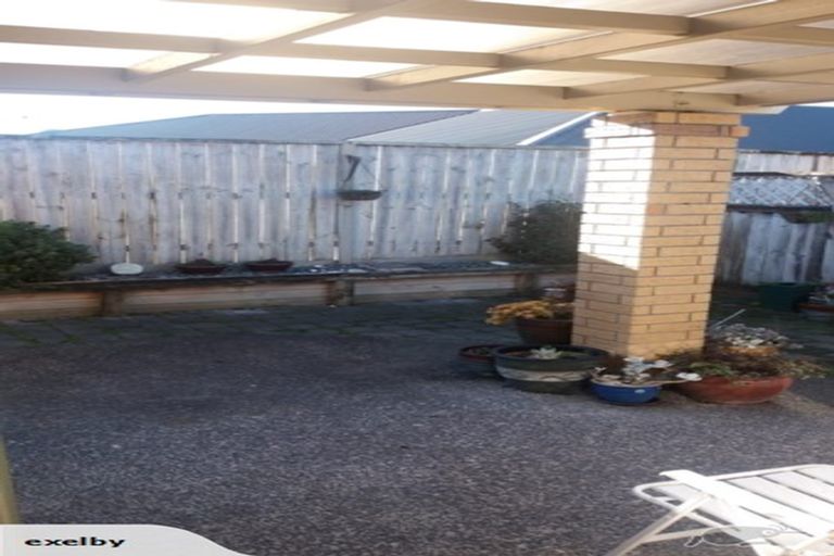 Photo of property in 17 Sovereign Isle Lane, Rototuna, Hamilton, 3210