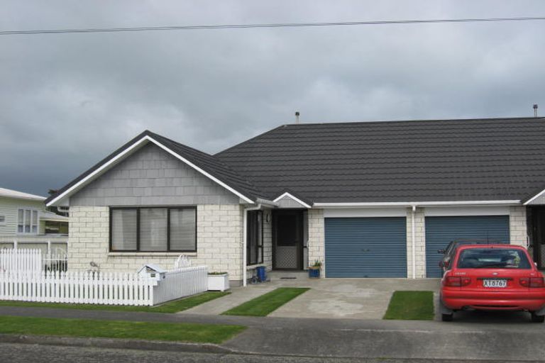 Photo of property in 29 Essex Street, Levin, 5510