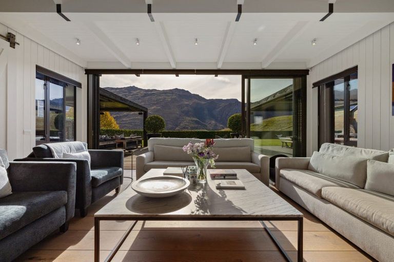 Photo of property in 47 Mooney Road, Speargrass Flat, Queenstown, 9371